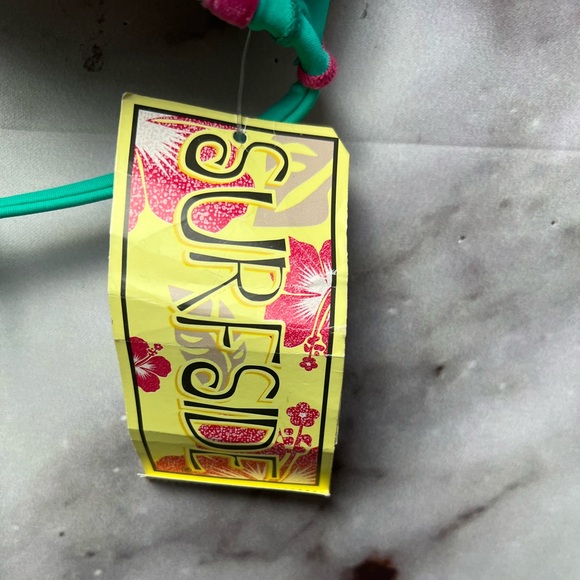 Surf side woman’s Bikini top - Picture 9 of 16